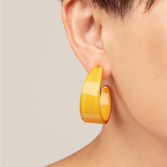 Johanna Parker an Lipstick and Chrome Brooch set - Picture 6 of 7